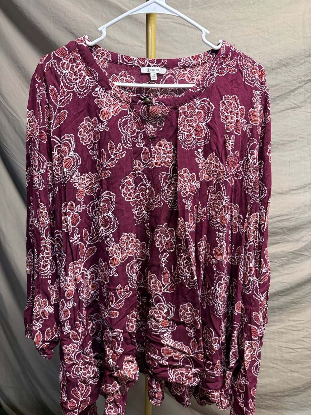 Jodifl Women's Maroon Floral Print Long Sleeve Pintuck Boho Blouse